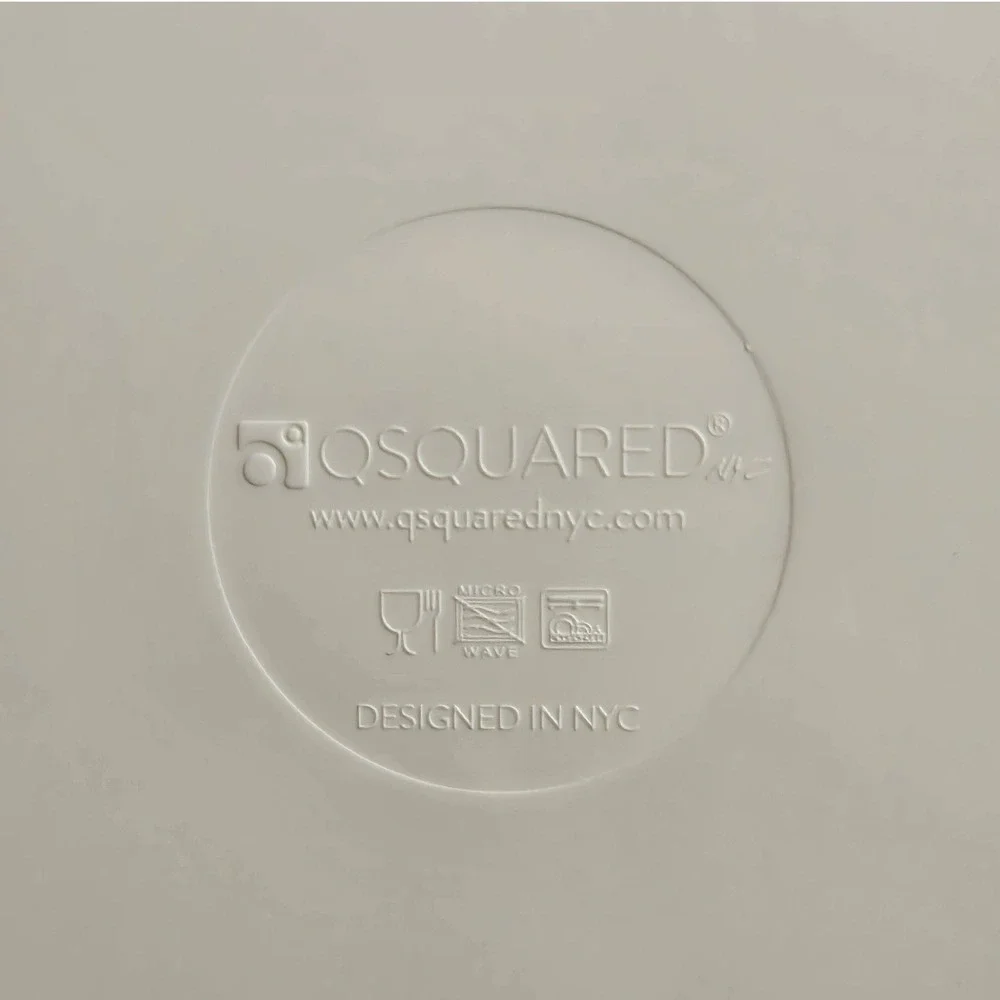 QSquared Melamine Square Plates Set‎ of 4 Yellow Blue Boho Medallion Summer Fun